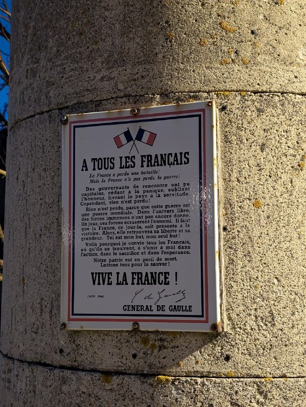 我原本也以為 Saint-Pierre-et-Miquelon 就是一群講法語的紐芬蘭漁民，實際探訪後發現自己又刻板印象了