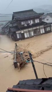 #Update At least 165 people have been killed, and hundreds remain missing after catastrophic flash floods and landslides in Nepal 🇳🇵