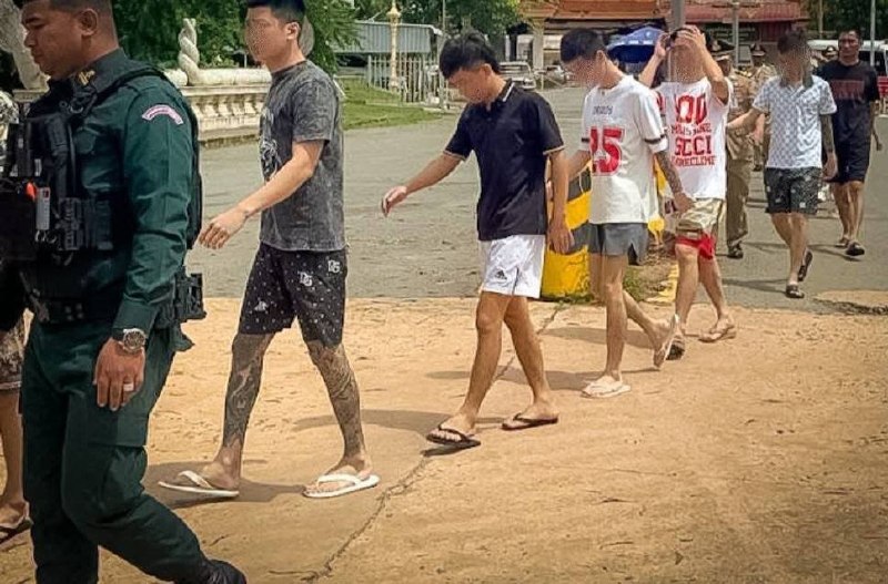 东南亚华人大事件：移民总局驱逐15名越南籍人员 其中5人为女性 8月17日 据柬埔寨移配图