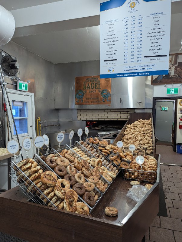 #增肥篇再來魁國有在好好吃飯！因為太想吃 Escargot 了，這次正經找了一家法餐 Leméac，意外發現今年米芝蓮首次評選魁國餐廳，這家就在榜上