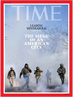 Time-23.02.2026⚠️ 特朗普政府二度任期内持续谋求掌控格陵兰，通过外交施压、军事示好等手段推进诉求，引发北约盟友不满；其对明尼阿波利斯展开大规模移民执法行动，造成平民伤亡，当地市长雅各布·弗雷陷入联邦政府与城市民众的双重压力，社区掀起广泛反抗。此外，伊朗爆发大规模抗议，当局以暴力镇压致大量民众伤亡，五位伊朗作家撰文剖析该国的危机与未来；中国年轻人因经济与社会现状兴起独居生活、自我关怀的潮流，相关消费与社交模式发生转变，同时独居带来的孤独感催生了特色社交应用……📌Download #时代周刊