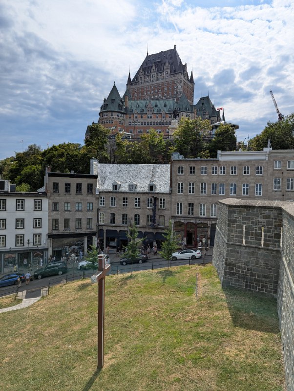 #Ingress +Delta Quebec City 瘟疫之後，沒想到還會再有連續兩個週末去兩場大戰這種事