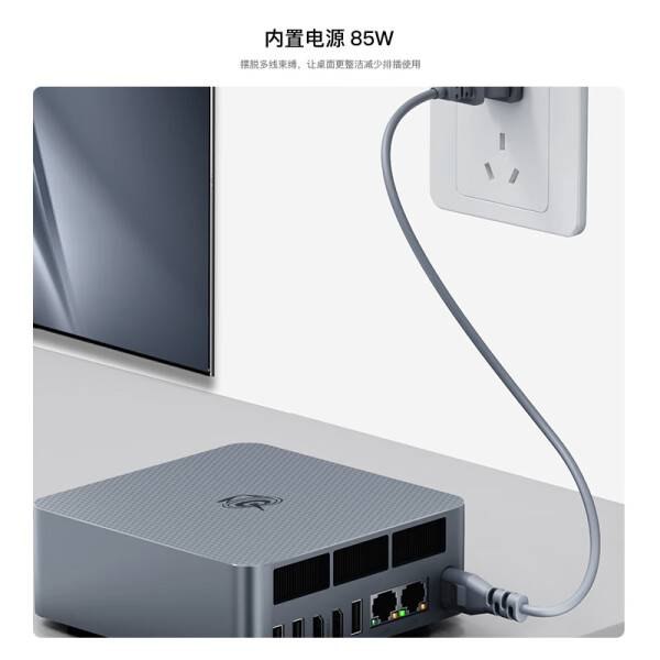 零刻 EQR6 1295 好价R7-7735HS 准系统 R7-7735HS (6nm 8C16T)Radeon 680M 2200MhzDDR5 SO-DIMM 4800Mhz x2M.2 pcie 4.0插槽 x2USB2.0 X2USB3 X3USB-C X1RJ45 1Gbps X2 (盲猜牙膏厂)WIFI6 AX200 BT5.2音频3.5MM 前置接口HDMI接口 X2电源内置85W 1.5M缺点没有USB4没外置显卡拓展坞接口(OCulink)没后耳机孔没DP接口没RGB跑马灯没快拆设计没指纹解锁没2.5寸硬盘位没送显示器没送键盘鼠标没2.5g网口刀法精准，价格极低1295 预计是最便宜且满足680M核显的迷你电脑(流畅4KAV1编码视频)