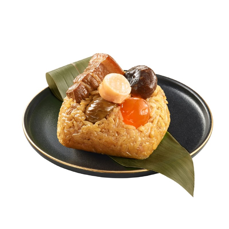 【Costco端午必買】每年熱銷款回歸！老協珍干貝粽 📌 Costco獨家販售🎉 一盒6入 $589，平均一顆不到$99（🔥有整顆干貝，這CP值超高！）端午限定年年搶手，每年賣到缺貨的老協珍干貝粽再度開賣！整顆北海道干貝、秘製五花肉、栗子、鹹蛋黃通通包進去，每一口都吃得到真材實料！自己吃滿足、送禮也超有面子，錯過真的要再等一年！🌊 整顆北海道干貝：鮮甜飽滿，海味超有感🥩秘製五花肉：肥瘦剛好、滷香濃郁不膩口🍄‍🟫 內餡超澎湃：整顆栗子、香菇、鹹蛋黃料多實在🍚 糯米Q彈入味：吸滿海陸精華，越嚼越香⏱️  免解凍超方便：電鍋加熱30–50分鐘即可享用，零廚藝也OK#Costco好市多 #端午節必買 #老協珍 #好市多好物推薦 #干貝粽 #北海道干貝 #好市多獨家【Costco端午必買】每年熱銷款回歸！老協珍干貝粽 📌 Costco獨家販售🎉 一盒6入 $589，平均一顆不到$99（🔥有整顆干貝，這CP值超高！）端午限定年年搶手，每年賣到缺貨的老協珍干貝粽再度開賣！整顆北海道干貝、秘製五花肉、栗子、鹹蛋黃通通包進去，每一口都吃得到真材實料！自己吃滿足、送禮也超有面子，錯過真的要再等一年！🌊 整顆北海道干貝：鮮甜飽滿，海味超有感🥩秘製五花肉：肥瘦剛好、滷香濃郁不膩口🍄‍🟫 內餡超澎湃：整顆栗子、香菇、鹹蛋黃料多實在🍚 糯米Q彈入味：吸滿海陸精華，越嚼越香⏱️  免解凍超方便：電鍋加熱30–50分鐘即可享用，零廚藝也OK#Costco好市多 #端午節必買 #老協珍 #好市多好物推薦 #干貝粽 #北海道干貝 #好市多獨家