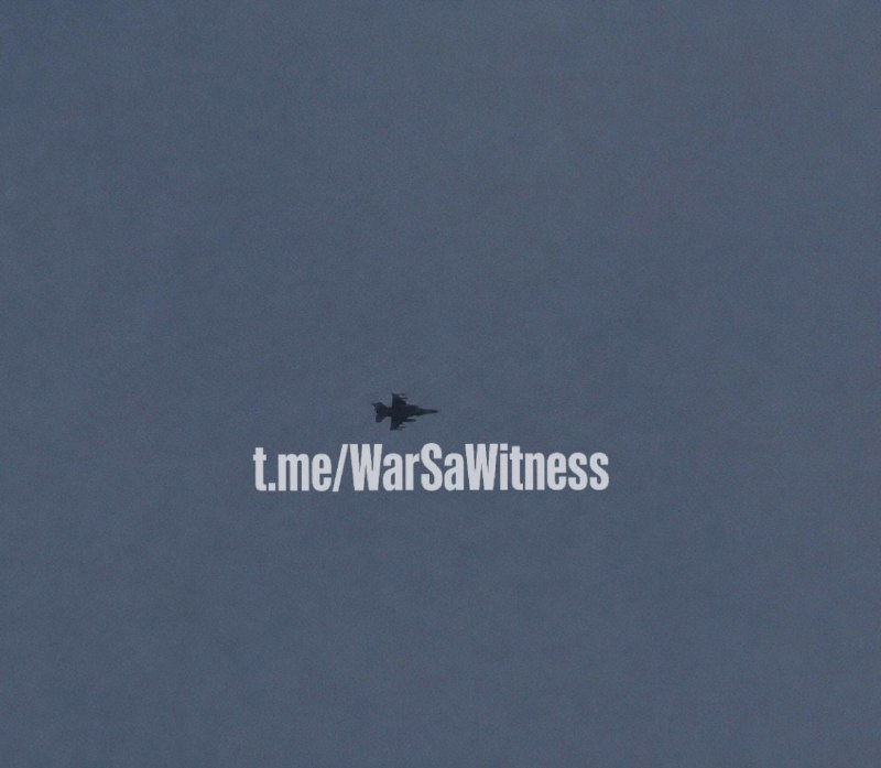 תמונה של מטוס קרב F-16 (ככל הנראה ישראלי) סמוך לגבול איראן-עיראק.