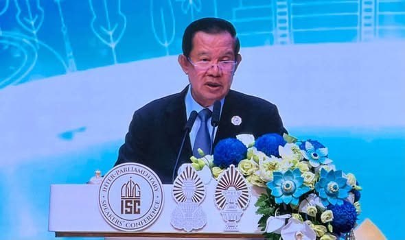 东南亚华人大事件：洪森亲王 我们国家的命运绝不能掌握在大国的笔尖之下 我们国家的命运真配图