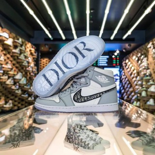 Sneakers TO Skeacher👟 Telegram Group Link