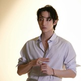 Lee Soo-hyuk.
