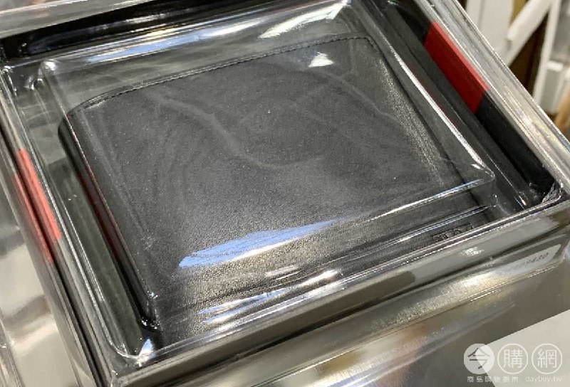 Costco新商品，TUMI 男士雙折皮夾 ，五格卡片夾層，兩層鈔票夾層，一格透明照片夾層，經典簡約造型