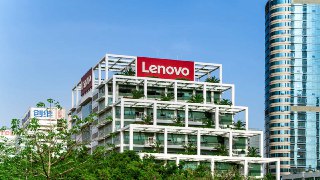 #行业资讯 全球最大的计算机制造商联想趁着「低价」疯狂囤积内存和其他计算机重要零部件，其库存水平达到平时的 150% 以应对接下来可能出现的继续涨价和缺货危机。联想最近囤积内存条势必也付出极高的代价，然而可能到明年这个时候内存价格还会继续飙升，到时候联想囤积的内存就是低价了，可以缓解 OEM 面对硬件成本上涨带来的危机。查看全文：https://ourl.co/111208🎲 订阅频道 🎲 蓝点网 ✅99元/年CN2服务器