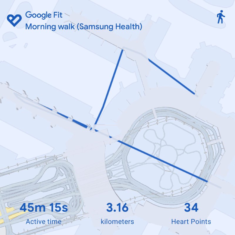 SFO 佈局真是奇葩，五個航站樓間全靠步行，Lounge 藏得太深，導致我為蹭頓飯在機場裡走了 40 分鐘😵‍💫