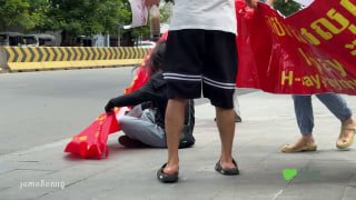 东南亚抓捕遣返线索：汇旺维权风波持续发酵 用户柯小伟被捕 百人冒雨抗议寻求解决 针对汇旺配图