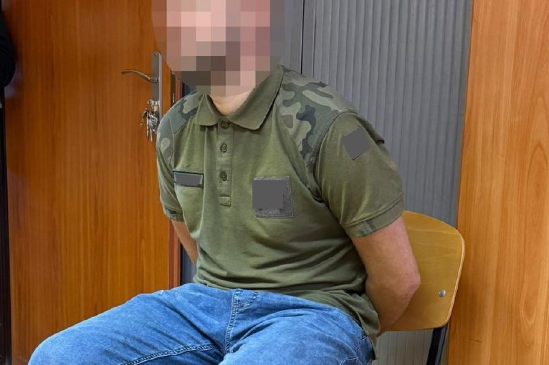 פולני תוקף שני אוקראינים בסכין בוורשה תקרית אירעה באוטובוס עירוני במחצית הראשונה של אוקטובר. לפי התקשורת הפ…