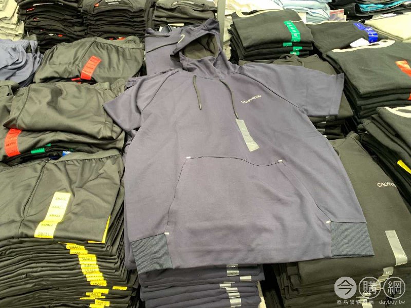 #Costco好市多4月新品通知CALVIN KLEIN 男短袖連帽上衣 #125572