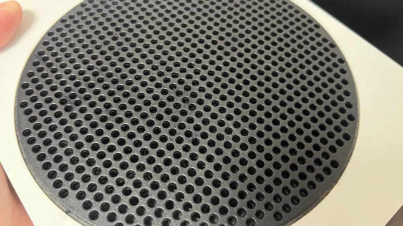 #出售 #电子产品 #XBOX #XSS 联系 Bryant funk 价格 1000Xbox series S ,XSS 日版 箱说全闲置太久工作太忙无暇游玩，上一次打开是今年过年 玩了三天闲置至今，机子功能正常无暗病，机子本身放着有点灰，走鱼