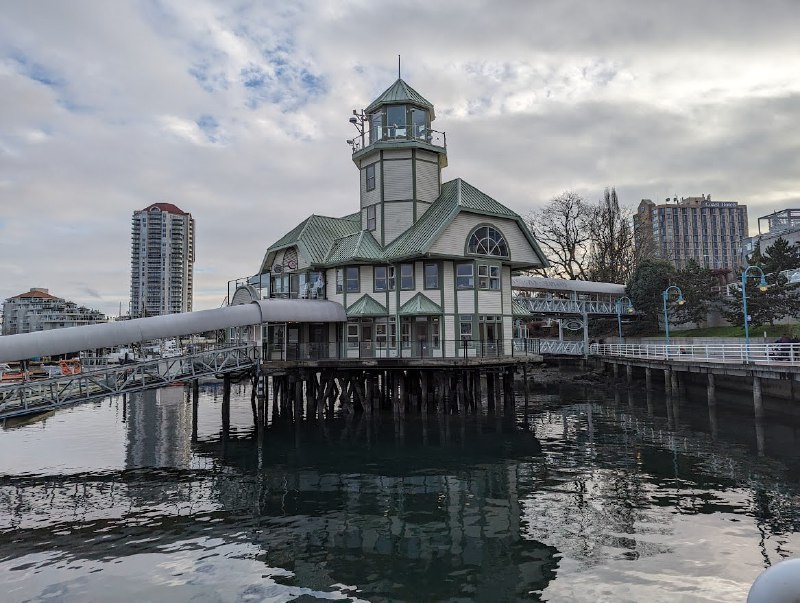 Beautiful British Columbia!  來大溫辦美簽，想説去島上轉轉，直接一波溫哥華島環島遊