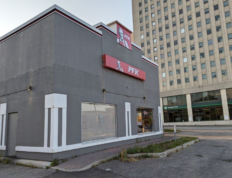 著名 #魁國笑話肯德基在法國叫什麼？KFC那在魁國呢？PFK