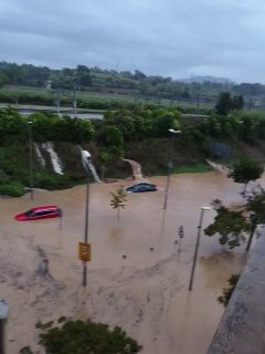 Heavy rainfall triggered severe flooding in Hatay, Turkey 🇹🇷Flooding caused traffic disruptions on the Arsuz–İskenderun road.