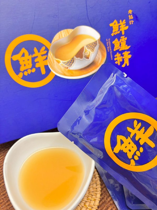 【Costco新品情報】老協珍 鮮鱸精 🐟✨📌 價格 $2,749元📦 好市多獨家盒裝｜68毫升 x 15包🏬 Costco實體賣場正式上架!家裡長輩常說沒胃口，或牙口不好咬不動肉？ 最怕他們「吃了卻補不進去」，導致營養不足、身體變虛弱！傳統魚湯費時耗工，大分子也較難吸收，現在不用再辛苦熬湯了！ Costco 實體賣場正式上架「老協珍鮮鱸精」，以熬工法將金目鱸魚精華轉為小分子，用「喝」的不只鮮甜，營養更到位！🐟 魚精營養業界 NO.1： ✨ 雙鮮複方：嚴選「金目鱸魚＋黃金蜆」小分子精華更好吸收💪 好吸收補體力：萃取高濃度蛋白質與胺基酸，幫助提升精力及元氣💗 無腥味：急速冷凍鎖鮮，清甜順口，長輩接受度超高🌿 純淨無負擔：0脂肪、0抗生素、0重金屬、AA無添加認證 🎁 獨家大包裝：買一箱放冷凍庫，每天隔水加熱就能喝#Costco好市多 #老協珍 #鮮鱸精 #母親節送禮 #長輩營養補充 #術後補養 #銀髮族營養 #健康滋補【Costco新品情報】老協珍 鮮鱸精 🐟✨📌 價格 $2,749元📦 好市多獨家盒裝｜68毫升 x 15包🏬 Costco實體賣場正式上架!家裡長輩常說沒胃口，或牙口不好咬不動肉？ 最怕他們「吃了卻補不進去」，導致營養不足、身體變虛弱！傳統魚湯費時耗工，大分子也較難吸收，現在不用再辛苦熬湯了！ Costco 實體賣場正式上架「老協珍鮮鱸精」，以熬工法將金目鱸魚精華轉為小分子，用「喝」的不只鮮甜，營養更到位！🐟 魚精營養業界 NO.1： ✨ 雙鮮複方：嚴選「金目鱸魚＋黃金蜆」小分子精華更好吸收💪 好吸收補體力：萃取高濃度蛋白質與胺基酸，幫助提升精力及元氣💗 無腥味：急速冷凍鎖鮮，清甜順口，長輩接受度超高🌿 純淨無負擔：0脂肪、0抗生素、0重金屬、AA無添加認證 🎁 獨家大包裝：買一箱放冷凍庫，每天隔水加熱就能喝#Costco好市多 #老協珍 #鮮鱸精 #母親節送禮 #長輩營養補充 #術後補養 #銀髮族營養 #健康滋補