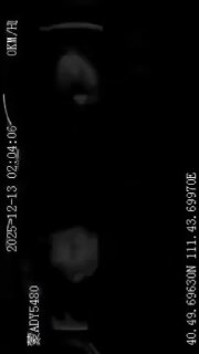 #内蒙古呼和浩特出租车司机被殴打事件 车里那女的一直拦着，两个老男人非要装逼找事！👀精品资源 🔎全网搜索