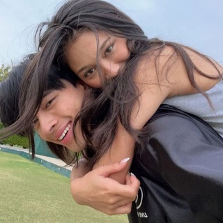 Love blossoms, united in the magic bond of love connecting one another to dwimmer which affects the world of togetherness Telegram Group Link