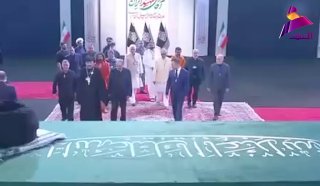 משלחות מרוסיה וסין מגישות תנחומים לגופת מנהיג המהפכה האסלאמית. חוסיין הוא דרכנו. קומו למען אללה.
