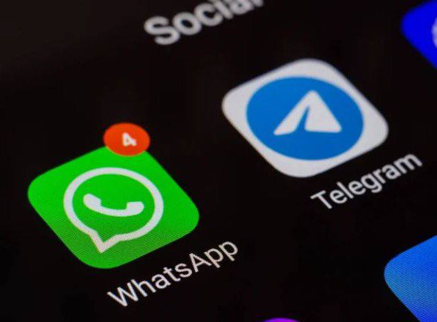 Indian Govt orders WhatsApp, Telegram & other messaging apps to block access without active sim card • 90-day deadline for apps to comply.• Remove or swap SIM, apps stop working instantly.• Web versions will auto logout every 6 hours.• DoT aims to crush fraud, impersonation, and misuse via inactive or spam accounts with foreign numbers but while Travelling in abroad or use multiple devices, we could face serious access issues.