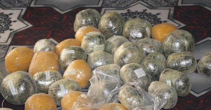 صدای مردم افغانستان: 🔴اداره طالبان از کشف مواد مخدر و بازداشت ۱۵ تن در سه ولایت خبر داد🔺️ به گفته اداره طالبان، در عملیات‌های جداگانه در کندز